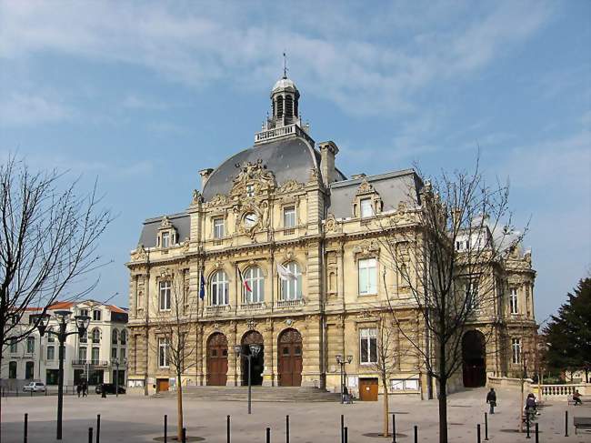 Hôtel de ville - Tourcoing (59200) - Nord