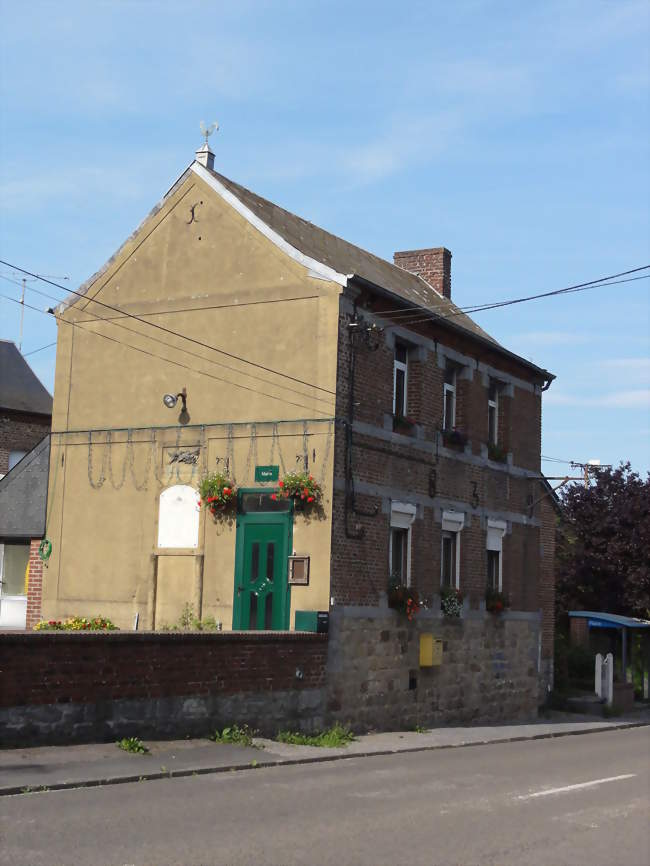 La mairie de Willies - Willies (59740) - Nord