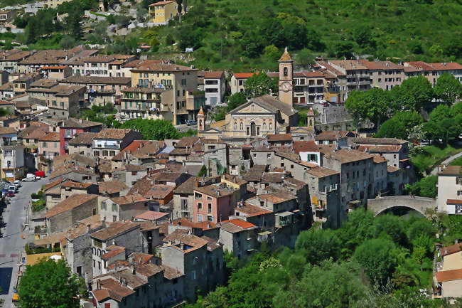 Vue du village de L'Escarène depuis le quartier du Brec - L'Escarène (06440) - Alpes-Maritimes