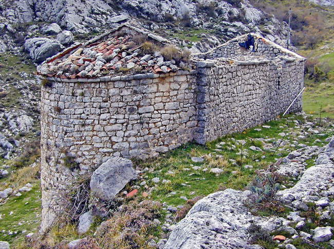 La chapelle Saint-Martin - Escragnolles (06460) - Alpes-Maritimes