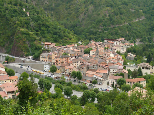 Vue d'ensemble depuis la route de Roubion - Saint-Sauveur-sur-Tinée (06420) - Alpes-Maritimes