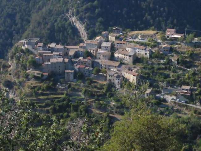 Le village de Thiéry dans les Alpes-Maritimes - Thiéry (06710) - Alpes-Maritimes