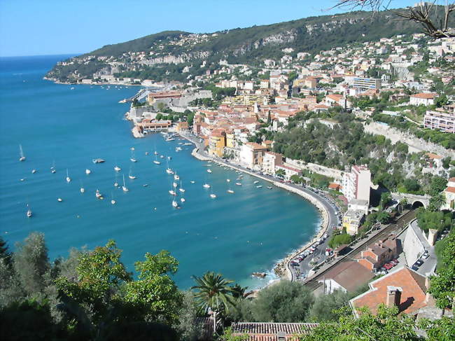 Visite de Villefranche, sa Citadelle et du port de la Darse, proposée par Inspiring Côte d'Azur