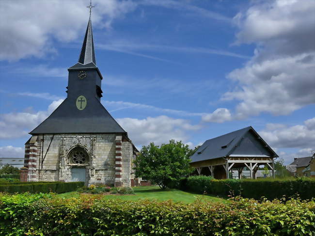 L'église Saint-Jean-Baptiste et l'auvent moderne - Beaudéduit (60210) - Oise