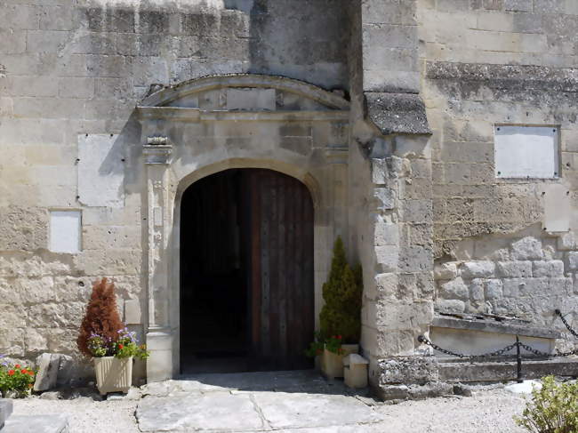 Brocante - Marché aux fleurs et producteurs locaux