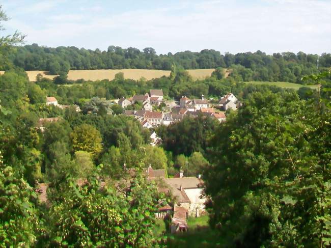 Vue sur le village depuis l'ouest - Glaignes (60129) - Oise