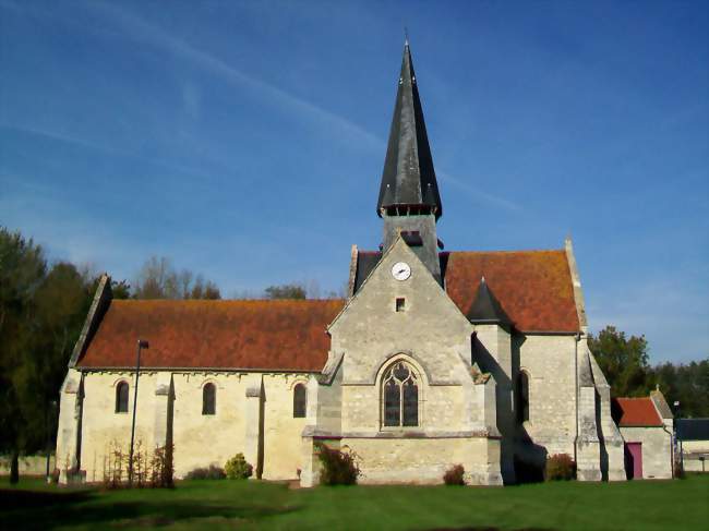 L'église Saint-Aignan, façade sud - Hondainville (60250) - Oise