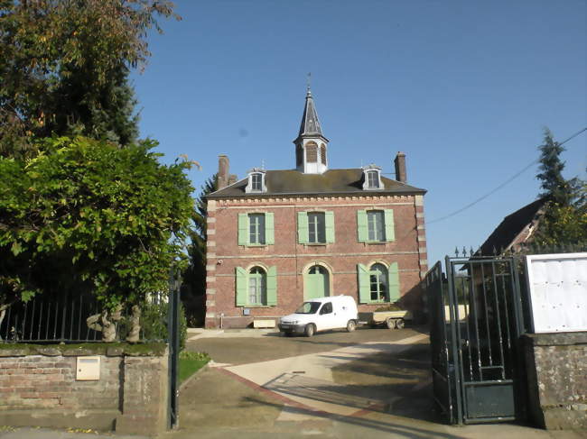 La mairie de Pierrefitte-en-Beauvaisis - Pierrefitte-en-Beauvaisis (60112) - Oise