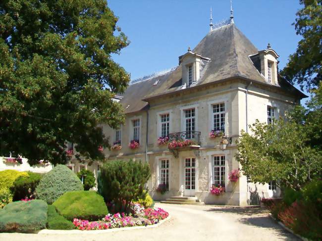 Le château des Érables, propriété de la commune - Précy-sur-Oise (60460) - Oise