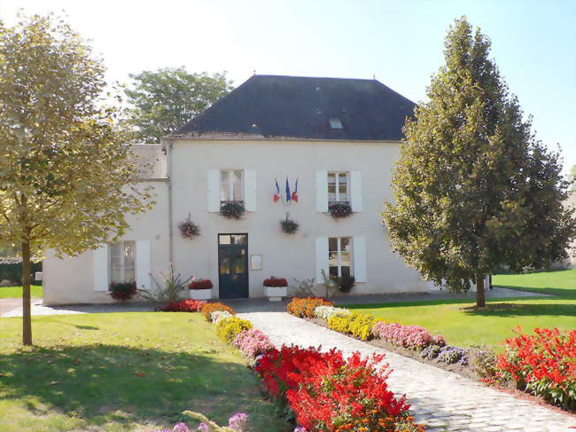 La nouvelle mairie, à l'ouest de l'église, inaugurée en 1994 - Rosoy-en-Multien (60620) - Oise