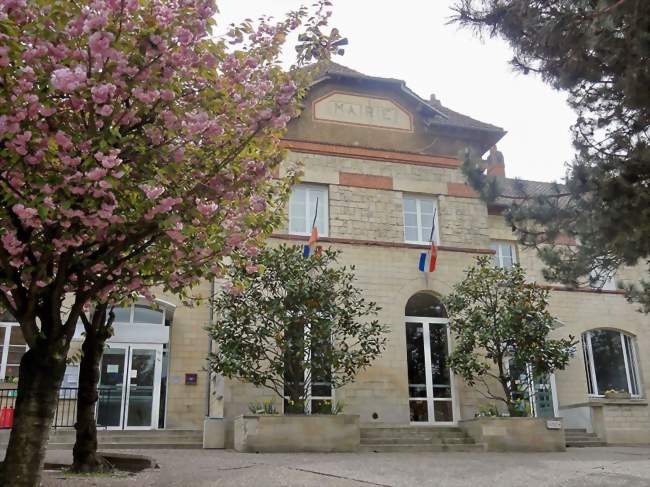 La mairie, rue Jean-Jaurès - Saint-Maximin (60740) - Oise