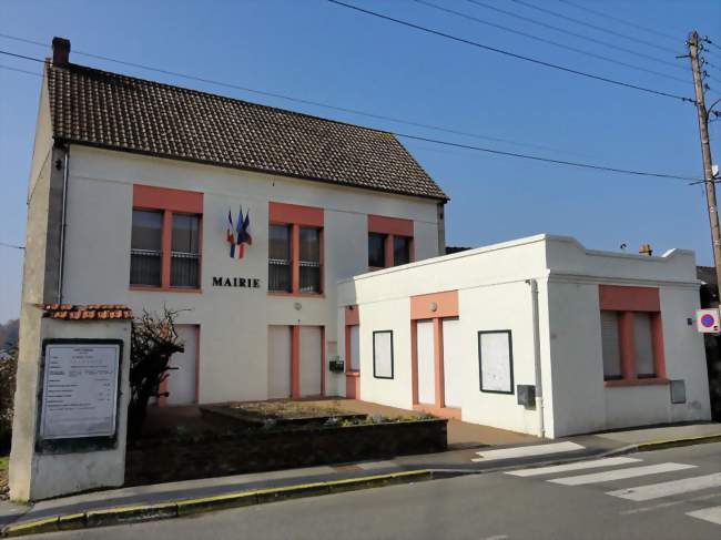 La mairie, rue Aristide-Briand - Saint-Sauveur (60320) - Oise