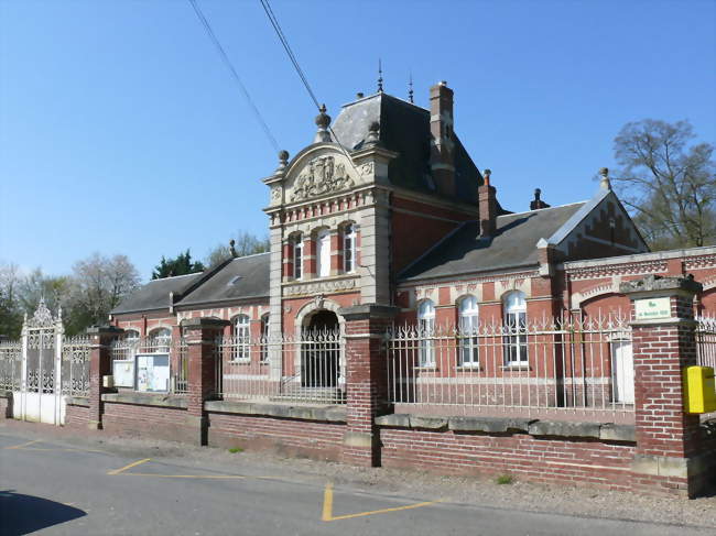 La Mairie école - Sarcus (60210) - Oise