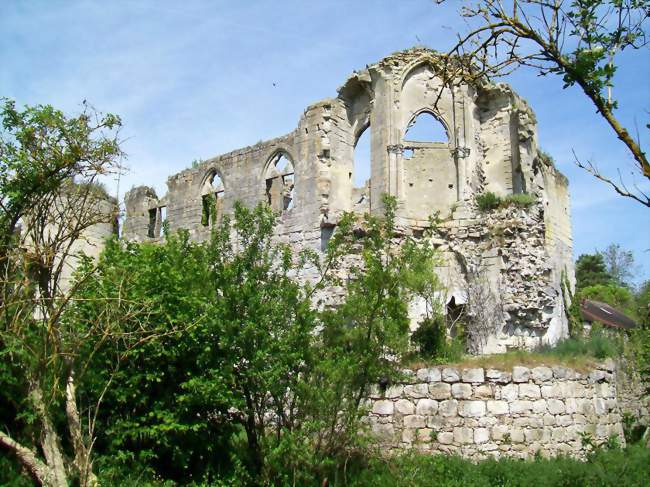 Ruines du château - l'ancienne chapelle - Thiers-sur-Thève (60520) - Oise