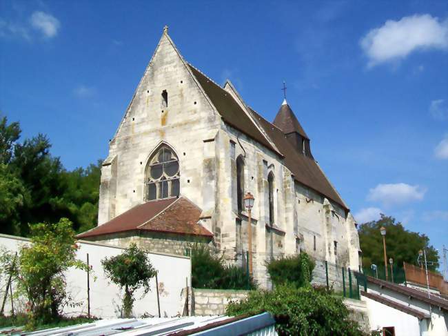 L'église Saint-Leufroy depuis l'est - Thiverny (60160) - Oise
