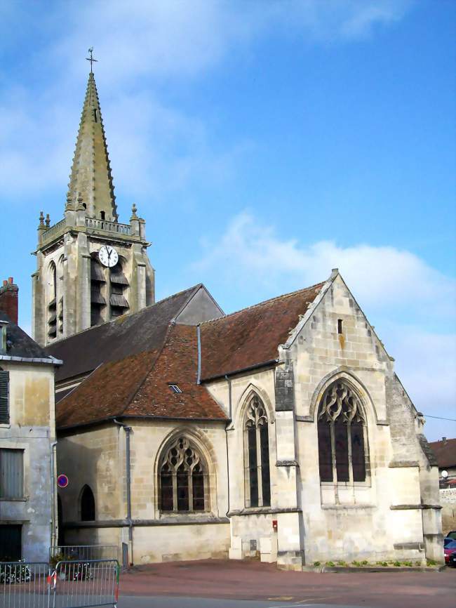 L'église Saint-Honoré depuis le sud-est - Verneuil-en-Halatte (60550) - Oise