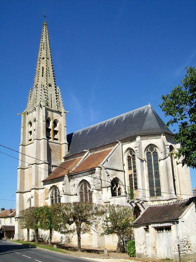 Eglise paroissiale Saint-Martin, depuis la route de Nanteuil-le-Haudouin - Versigny (60440) - Oise