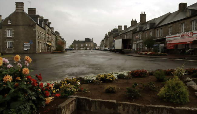 Le bourg - Chanu (61800) - Orne