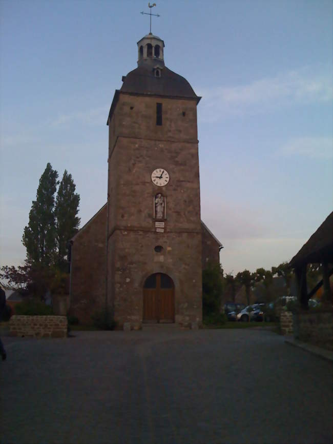 L'église Saint-Pierre - La Forêt-Auvray (61210) - Orne