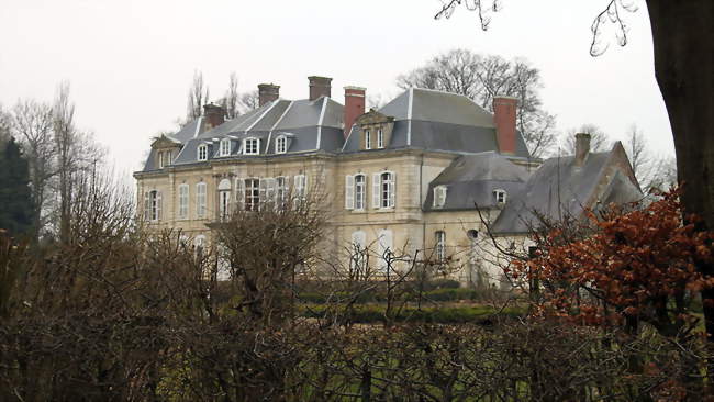 Le château de la commune - Chelers (62127) - Pas-de-Calais