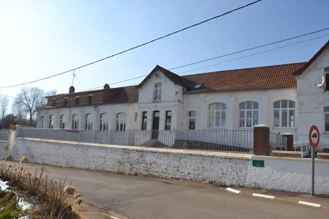 La mairie-école - Embry (62990) - Pas-de-Calais