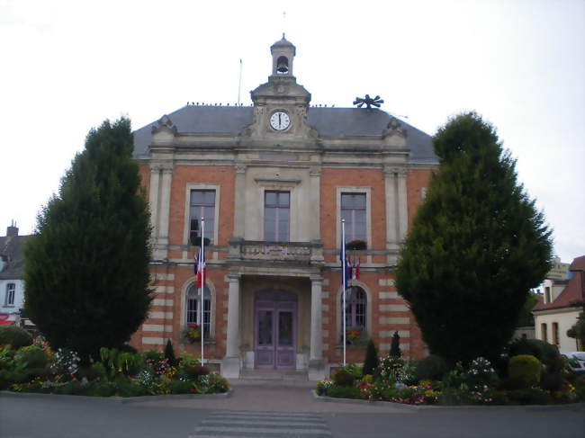 L'hôtel de ville - Étaples (62630) - Pas-de-Calais