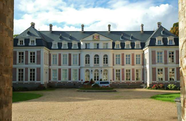 Le château, classé monument historique - Flers (62270) - Pas-de-Calais