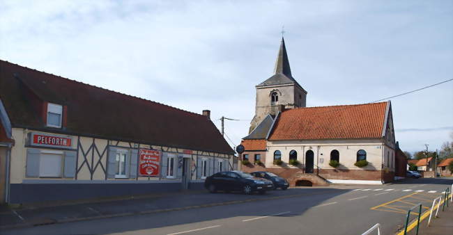 La place centrale du village - Inghem (62129) - Pas-de-Calais