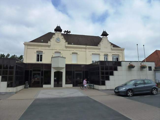 La mairie principale d'Isbergues - Isbergues (62330) - Pas-de-Calais