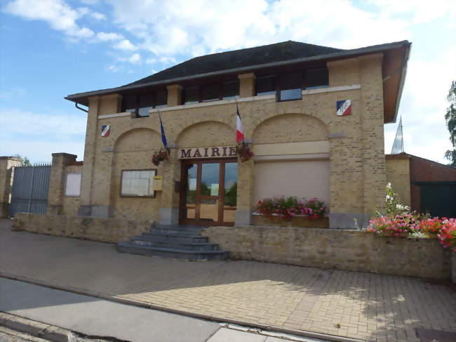 La mairie - Louches (62610) - Pas-de-Calais
