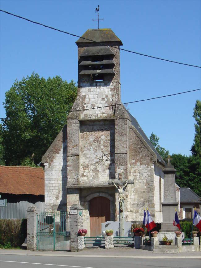 L'église et le monument aux morts - Moncheaux-lès-Frévent (62270) - Pas-de-Calais