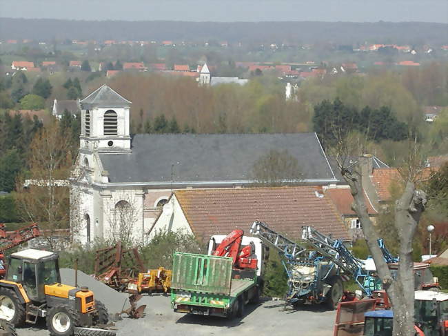 Vue sur léglise de Moulle - Moulle (62910) - Pas-de-Calais