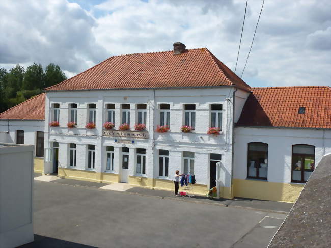 Mairie et école - Ouve-Wirquin (62380) - Pas-de-Calais