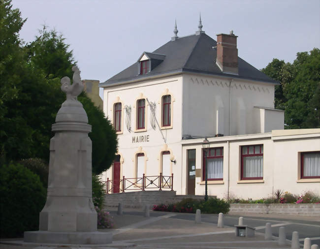 La Mairie de Rinxent et le Monument aux Morts - Rinxent (62720) - Pas-de-Calais