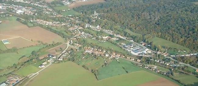 Vue aérienne de la commune - Saint-Michel-sur-Ternoise (62130) - Pas-de-Calais