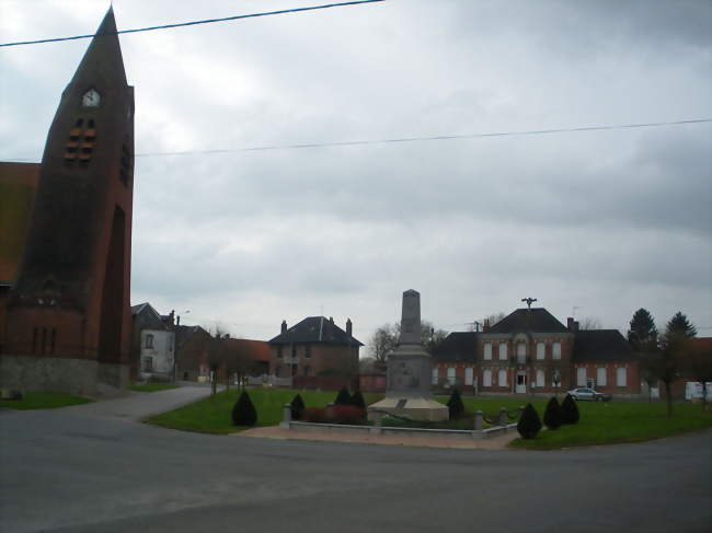 La place de la commune - Sauchy-Lestrée (62860) - Pas-de-Calais