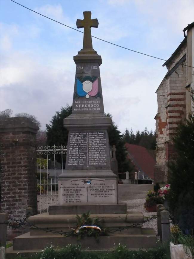 Le monument aux morts - Verchocq (62560) - Pas-de-Calais