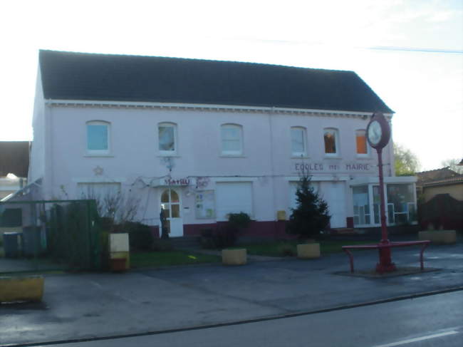 La mairie et l'école - Vieille-Chapelle (62136) - Pas-de-Calais