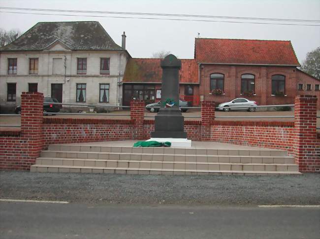 Le monument aux morts - Wavrans-sur-Ternoise (62130) - Pas-de-Calais