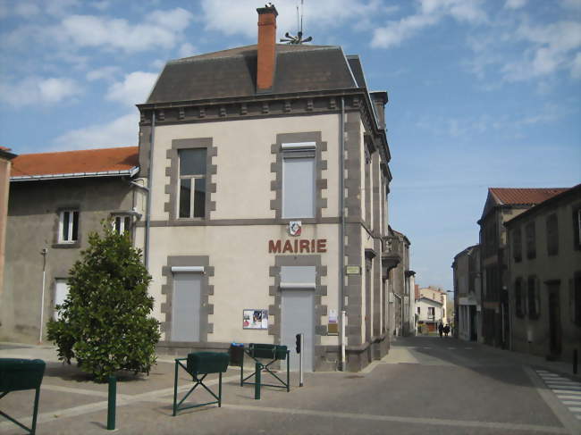 La mairie de Blanzat - Blanzat (63112) - Puy-de-Dôme