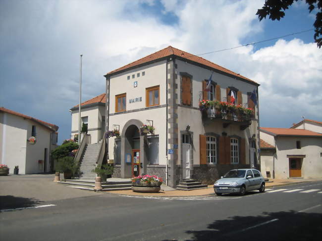 La mairie de Chappes en 2011 - Chappes (63720) - Puy-de-Dôme