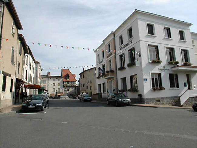 Marché hebdomadaire de Courpière