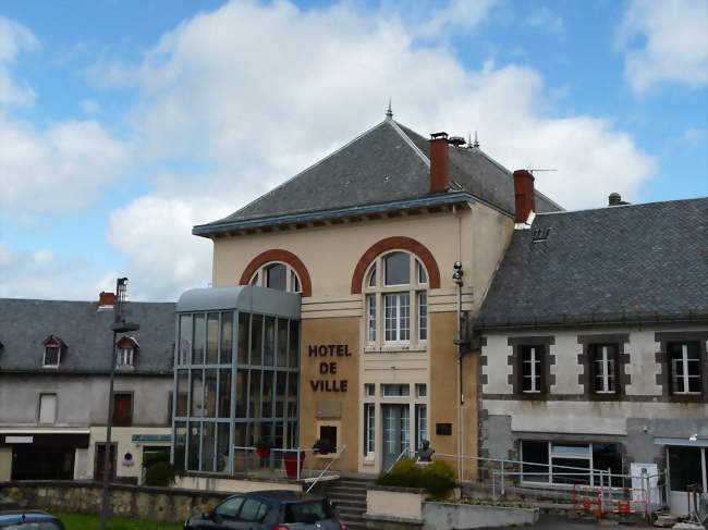 Accompagnant(e) éducatif(ve) social(e) structure collective
