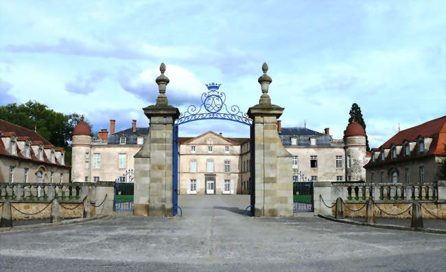 Le château de Parentignat - Parentignat (63500) - Puy-de-Dôme