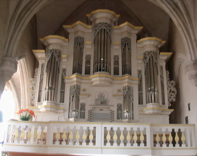 L'orgue de l'église - Pontaumur (63380) - Puy-de-Dôme