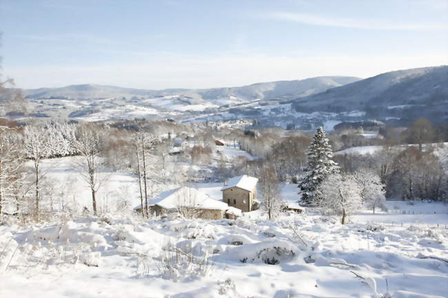 Le village en hiver - Viscomtat (63250) - Puy-de-Dôme