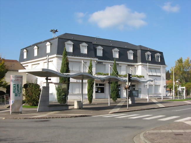 La mairie - Artix (64170) - Pyrénées-Atlantiques