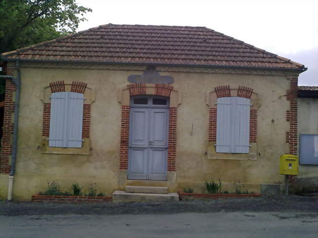 La mairie dAydie - Aydie (64330) - Pyrénées-Atlantiques