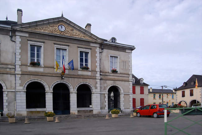 La mairie, à Bruges - Bruges-Capbis-Mifaget (64800) - Pyrénées-Atlantiques