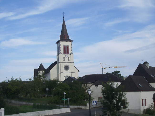 Léglise de lImmaculée-Conception - Esquiule (64400) - Pyrénées-Atlantiques